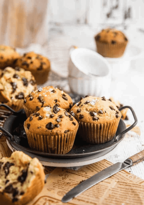 Bakery-Style-Chocolate-Chip-Muffins