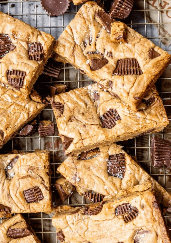 brown butter peanut butter cup blondies on a cooling rack