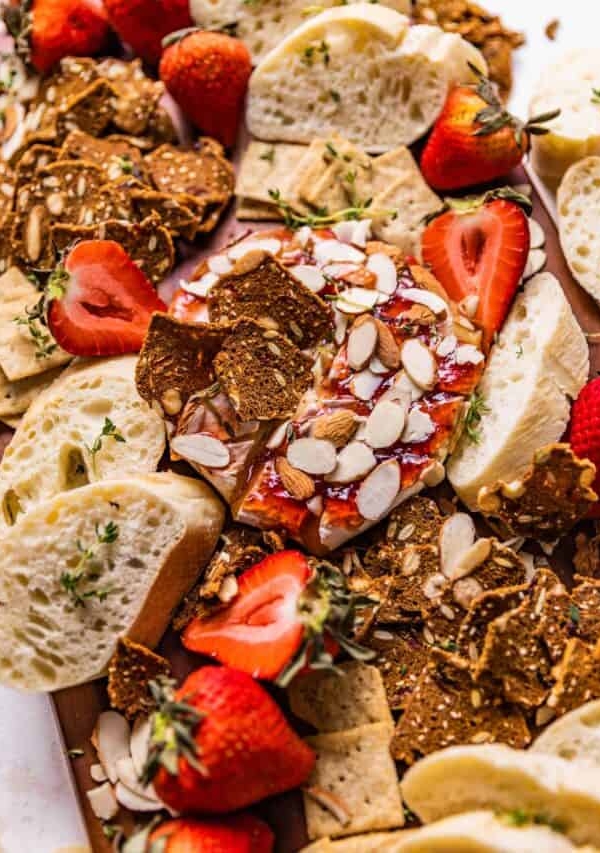 cropped-Baked-Brie-with-Jam-2.jpg